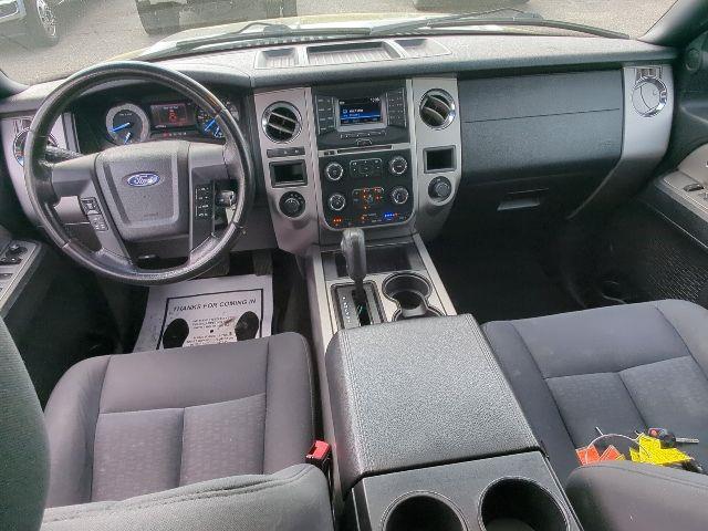 2016 Ford Expedition - $10,486