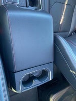 2024 Expedition Thumbnail 30