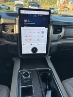 2023 Expedition Thumbnail 20