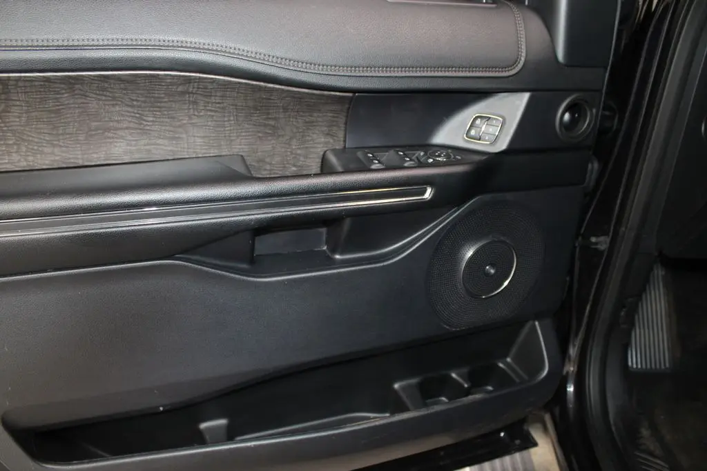 2019 Ford Expedition - $14,998