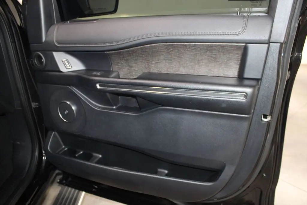 2019 Ford Expedition - $14,998