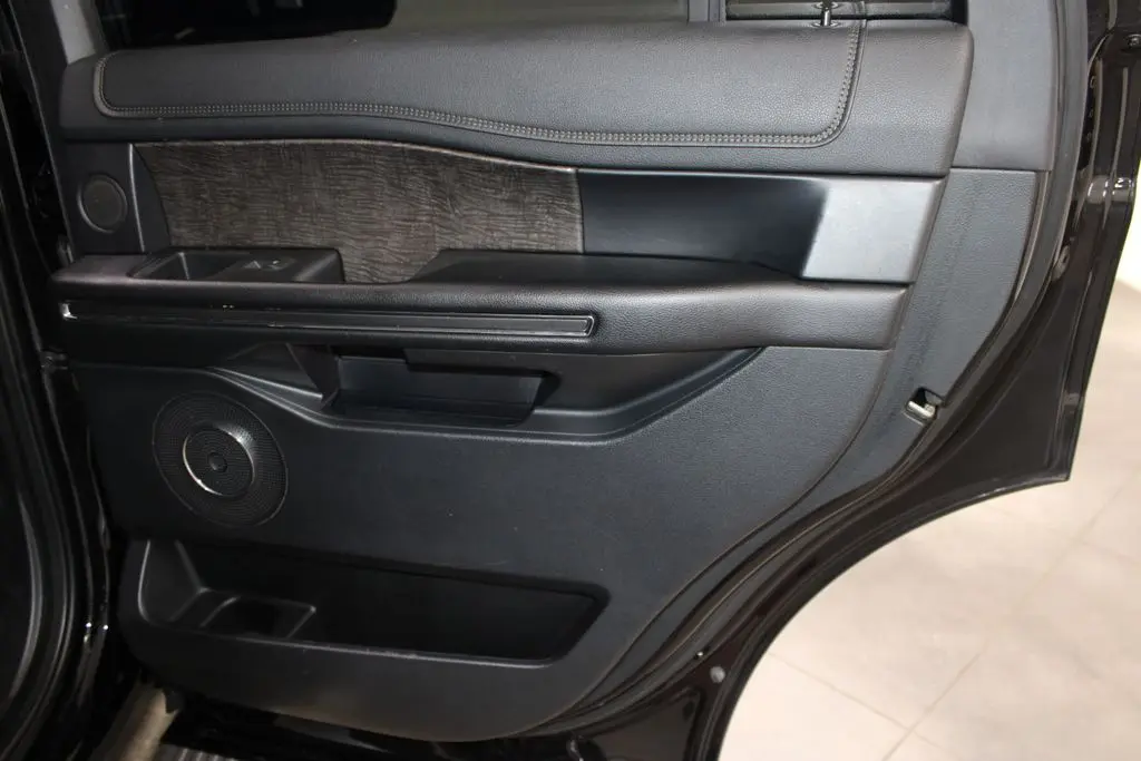 2019 Ford Expedition - $14,998