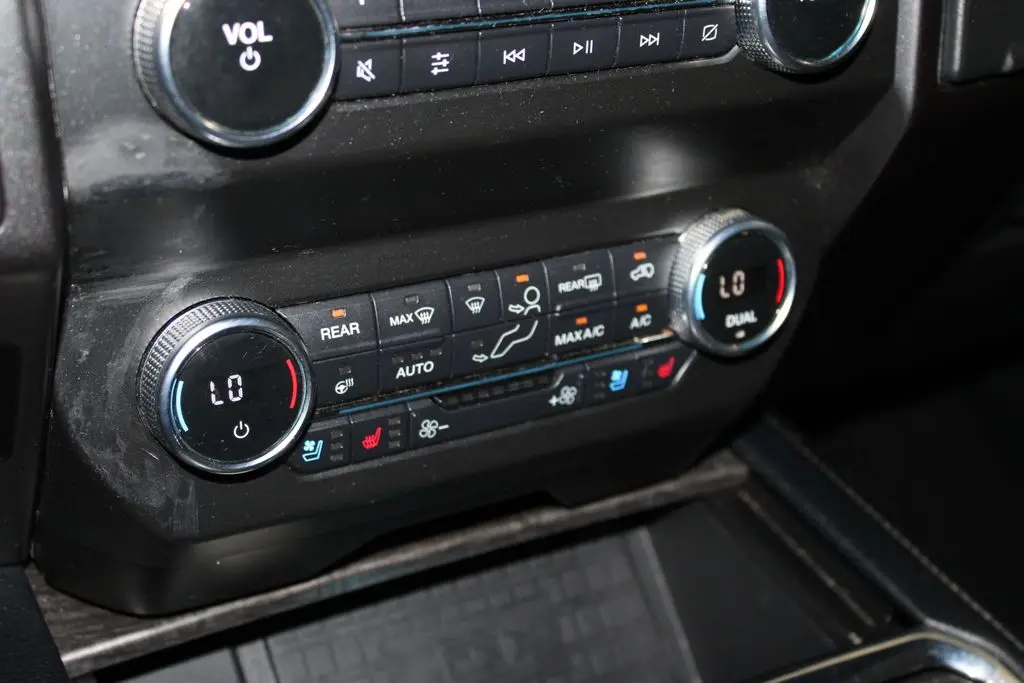 2019 Ford Expedition - $14,998
