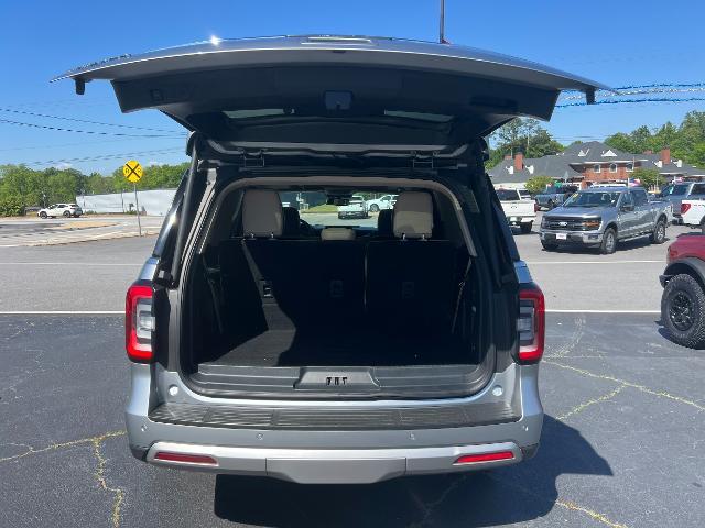 2022 Ford Expedition - $37,995