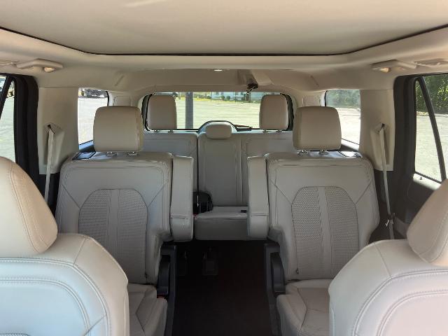 2022 Ford Expedition - $37,995