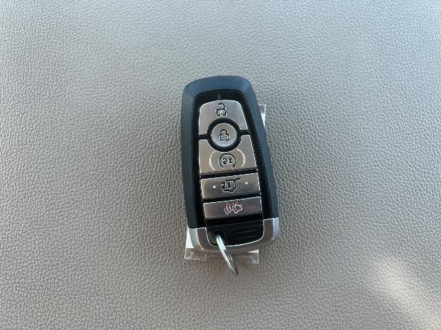 2022 Ford Expedition - $37,995