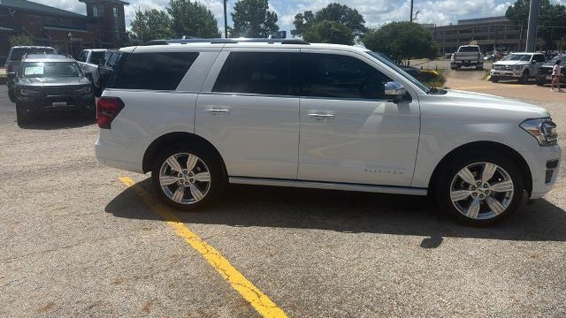 2024 Ford Expedition Platinum