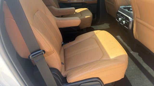 2024 Ford Expedition Platinum