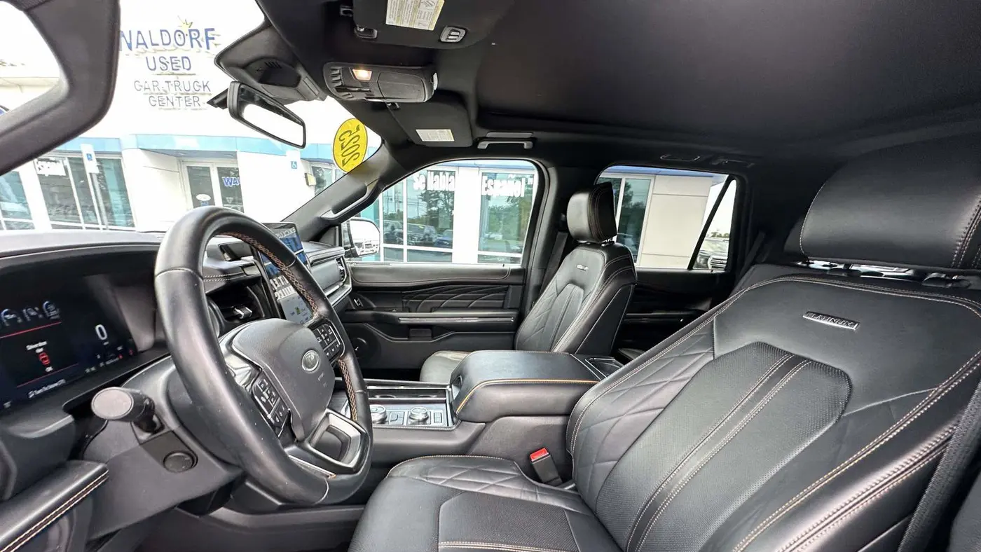 2023 Ford Expedition Platinum
