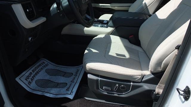 2023 Ford Expedition Platinum