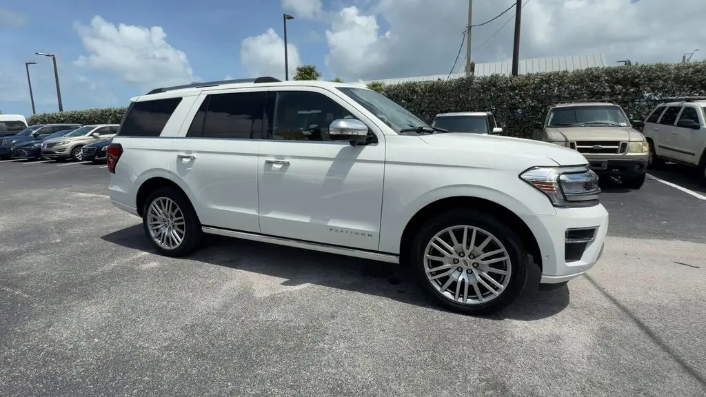 2024 Ford Expedition Platinum