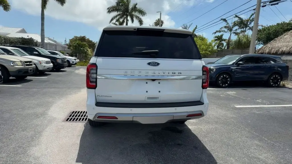 2024 Ford Expedition Platinum