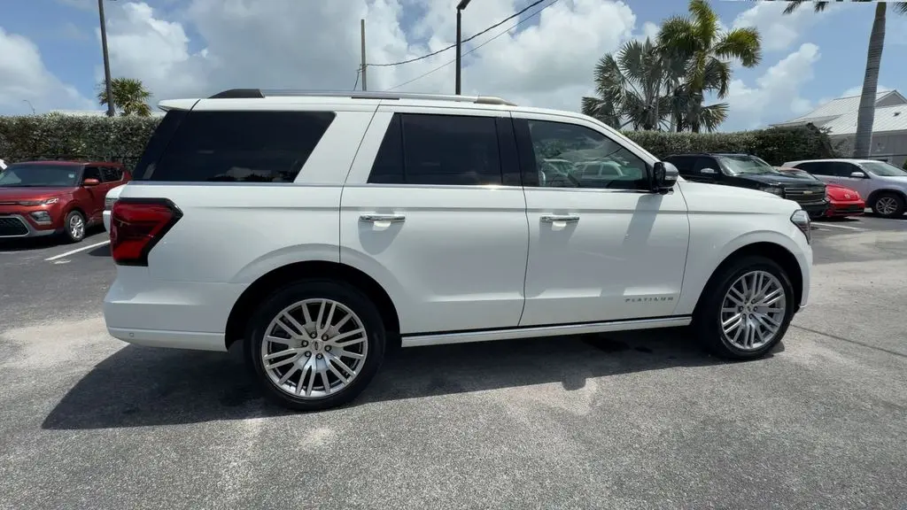 2024 Ford Expedition Platinum