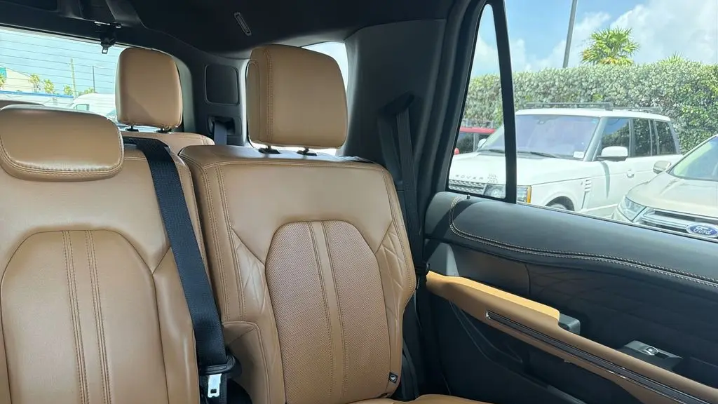 2024 Ford Expedition Platinum