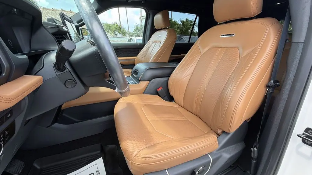2024 Ford Expedition Platinum