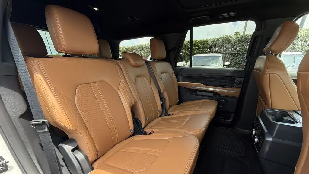 2024 Ford Expedition Platinum