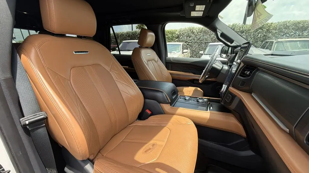 2024 Ford Expedition Platinum