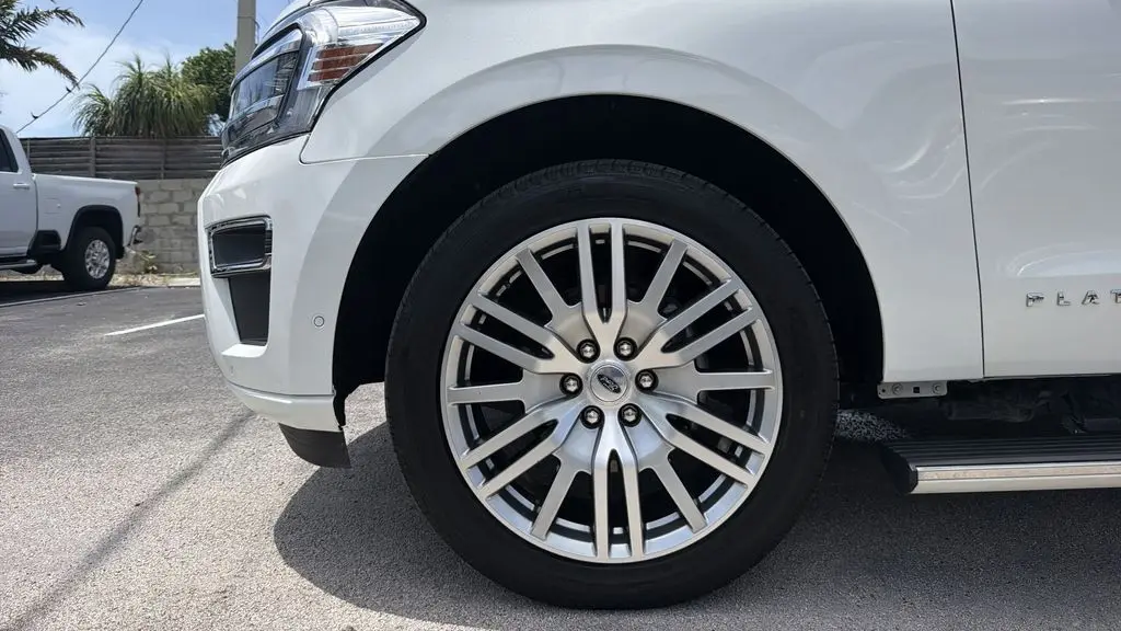 2024 Ford Expedition Platinum