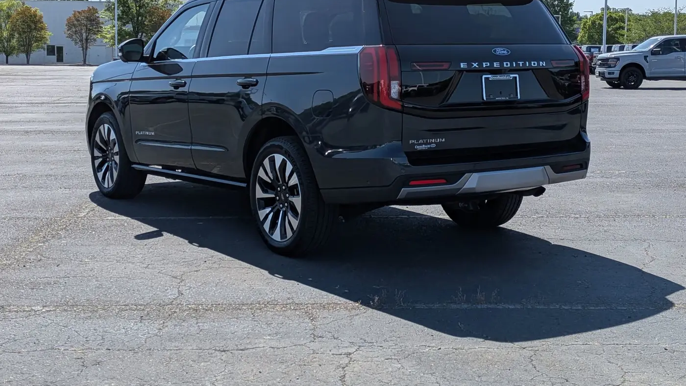 2025 Ford Expedition Platinum
