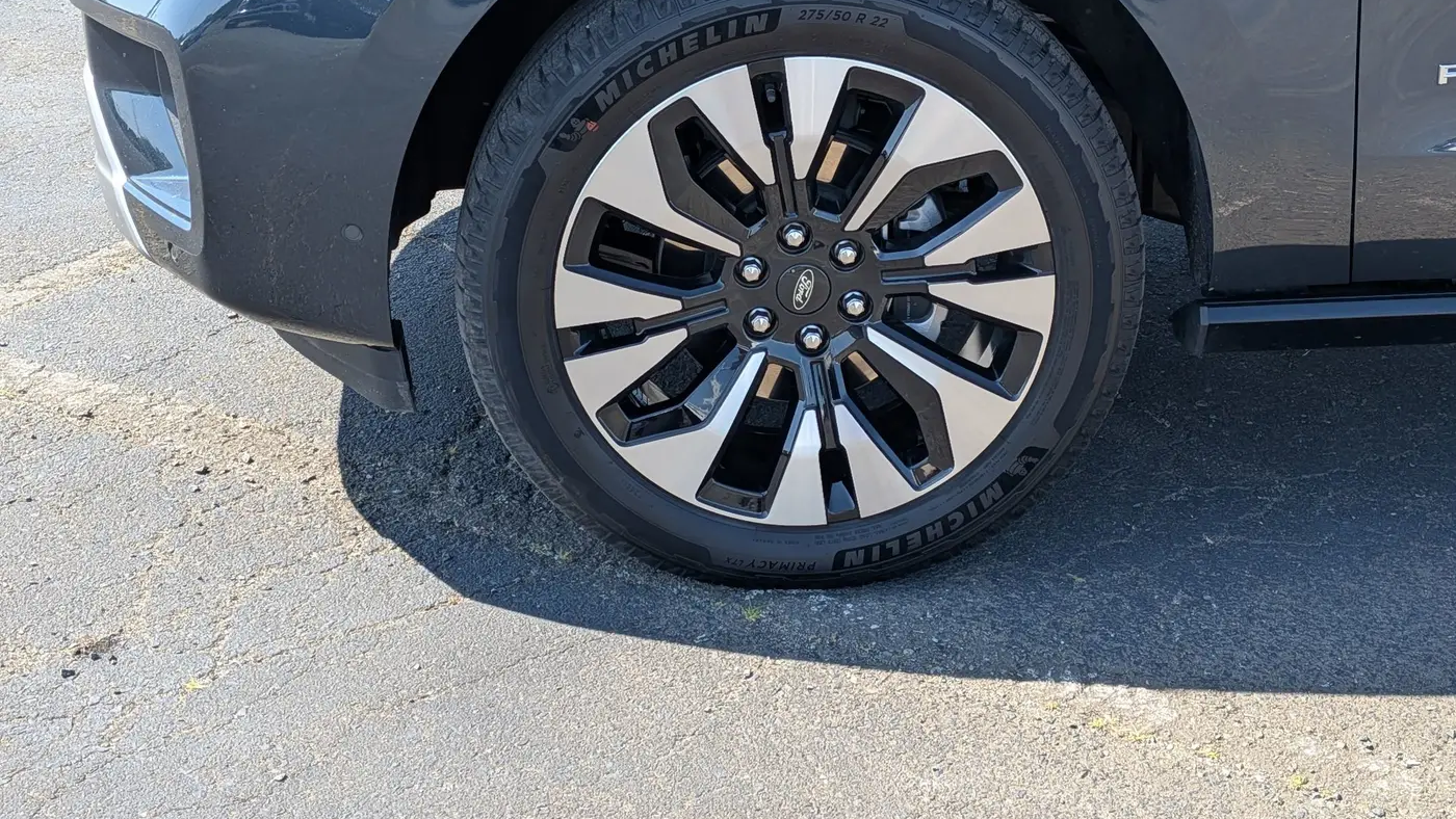 2025 Ford Expedition Platinum
