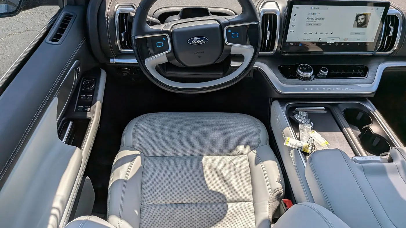 2025 Ford Expedition Platinum
