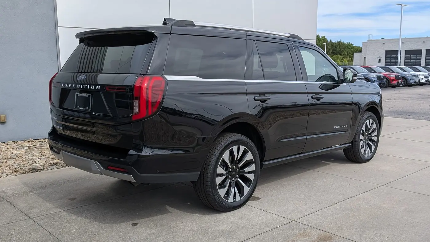 2025 Ford Expedition Platinum