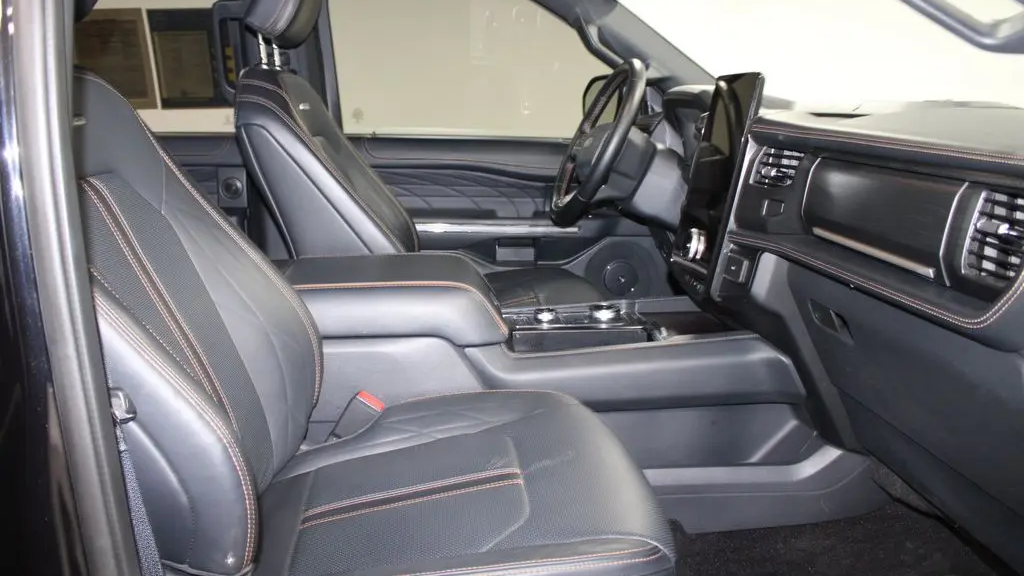 2023 Ford Expedition Platinum