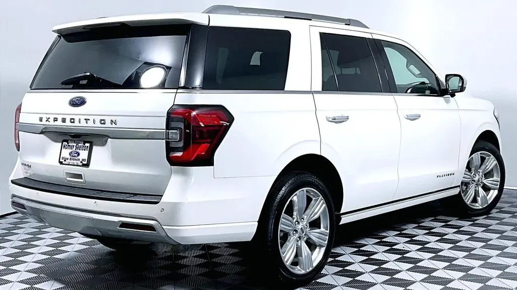 2023 Ford Expedition Platinum