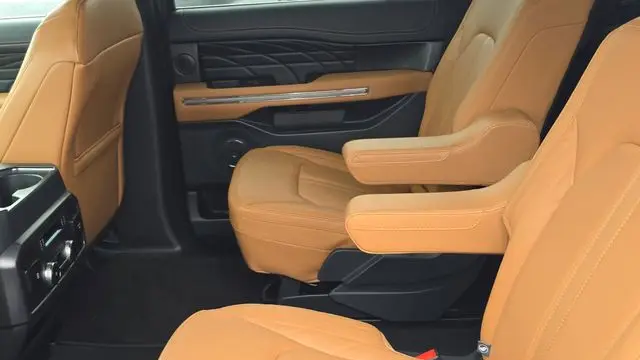 2024 Ford Expedition Platinum