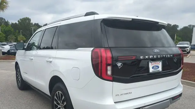 2025 Ford Expedition Platinum
