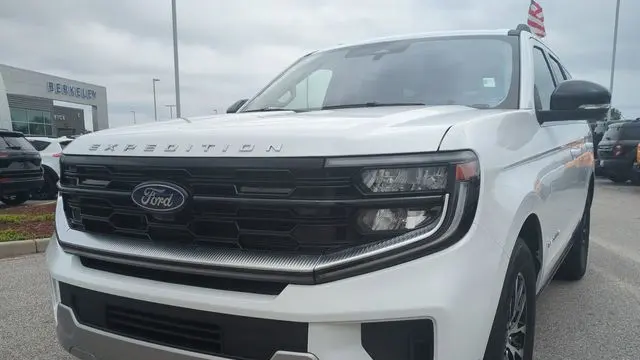2025 Ford Expedition Platinum