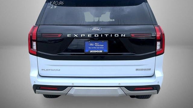 2025 Ford Expedition Platinum