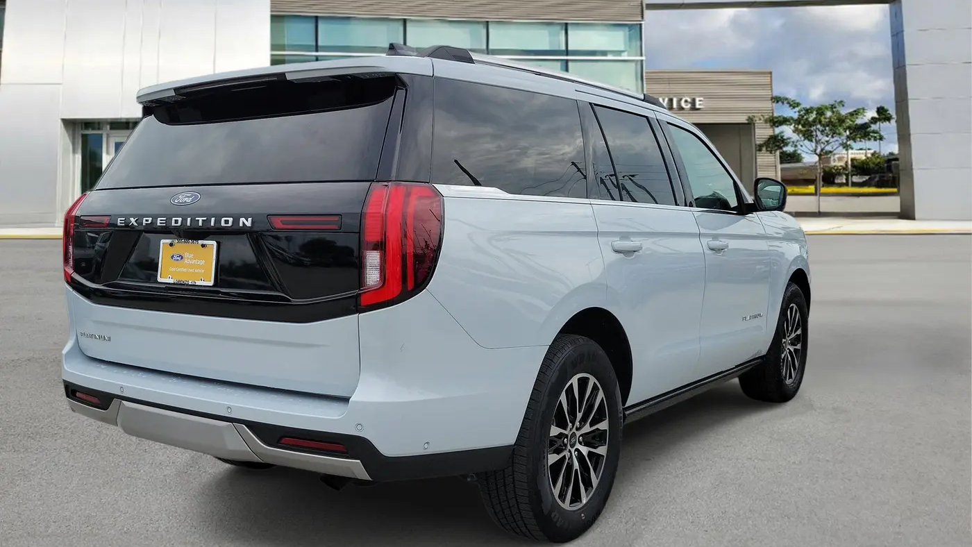 2025 Ford Expedition Platinum