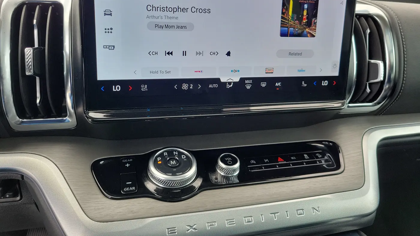 2025 Ford Expedition Platinum