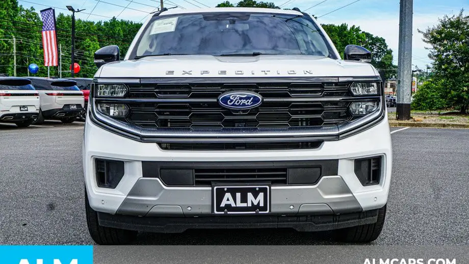 2025 Ford Expedition Platinum