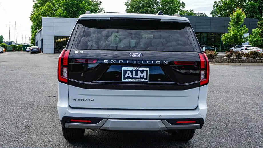 2025 Ford Expedition Platinum
