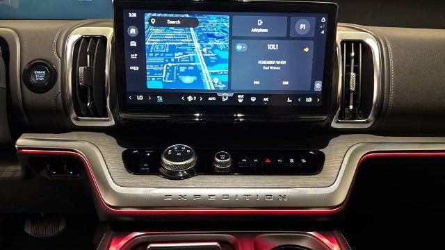 2025 Ford Expedition Platinum