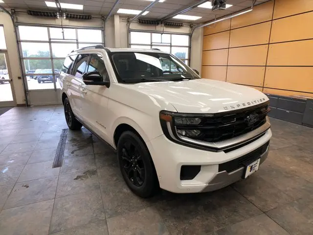 2025 Ford Expedition - $61,221