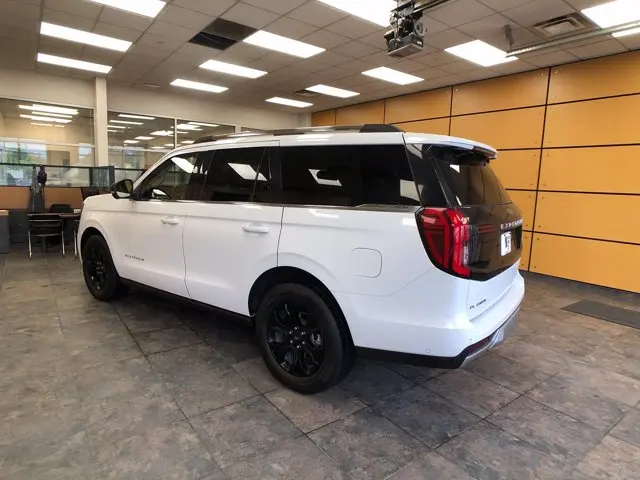 2025 Ford Expedition - $61,221