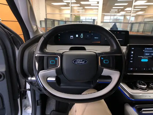 2025 Ford Expedition - $61,221