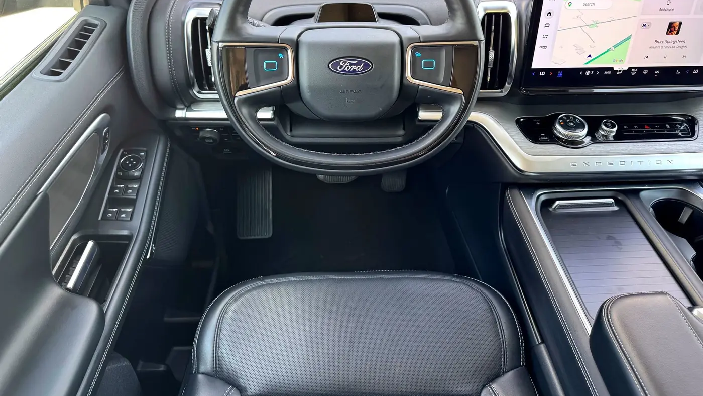 2025 Ford Expedition Platinum
