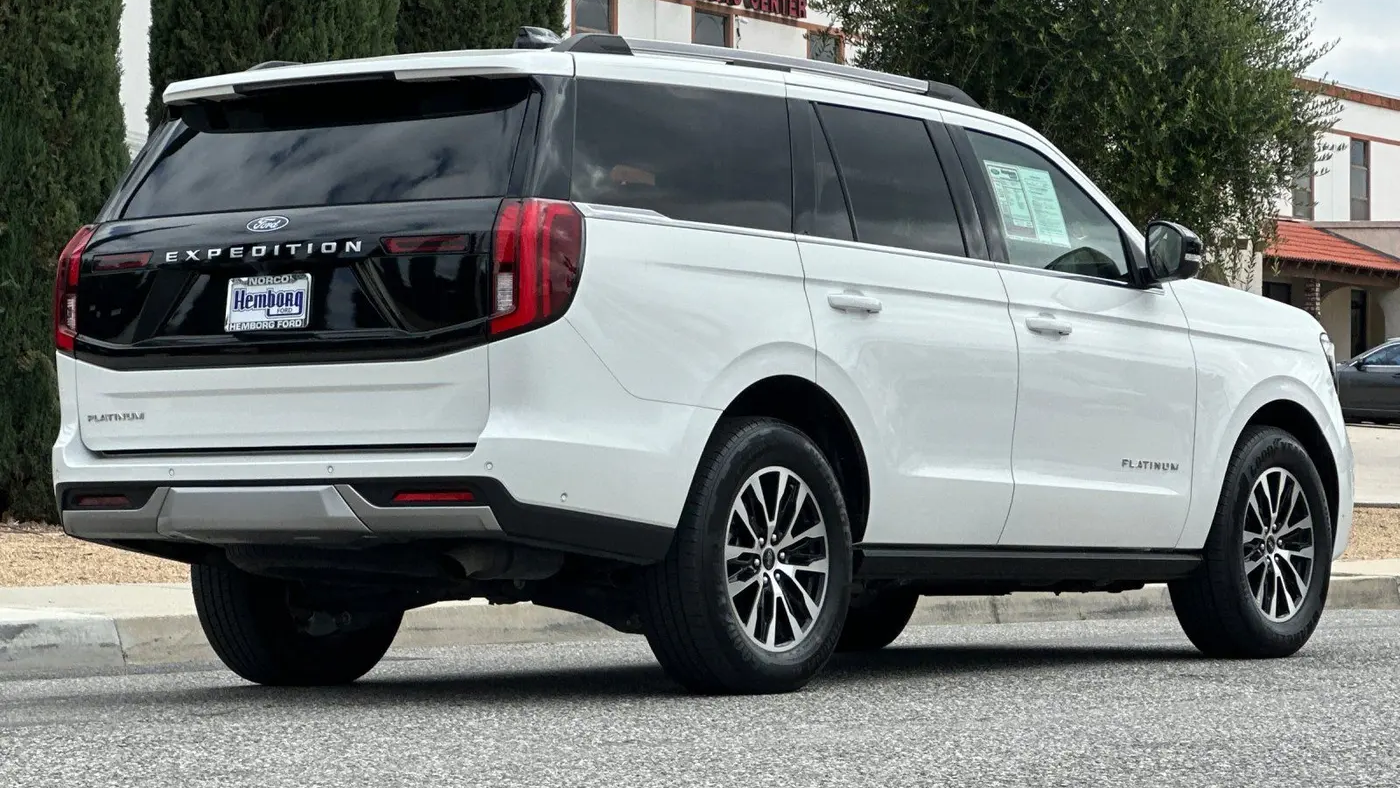 2025 Ford Expedition Platinum