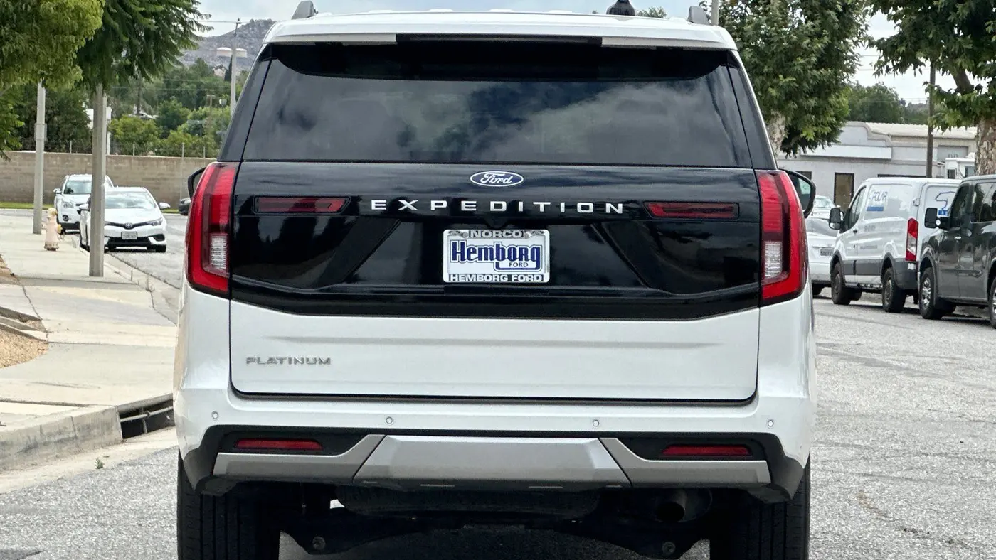 2025 Ford Expedition Platinum
