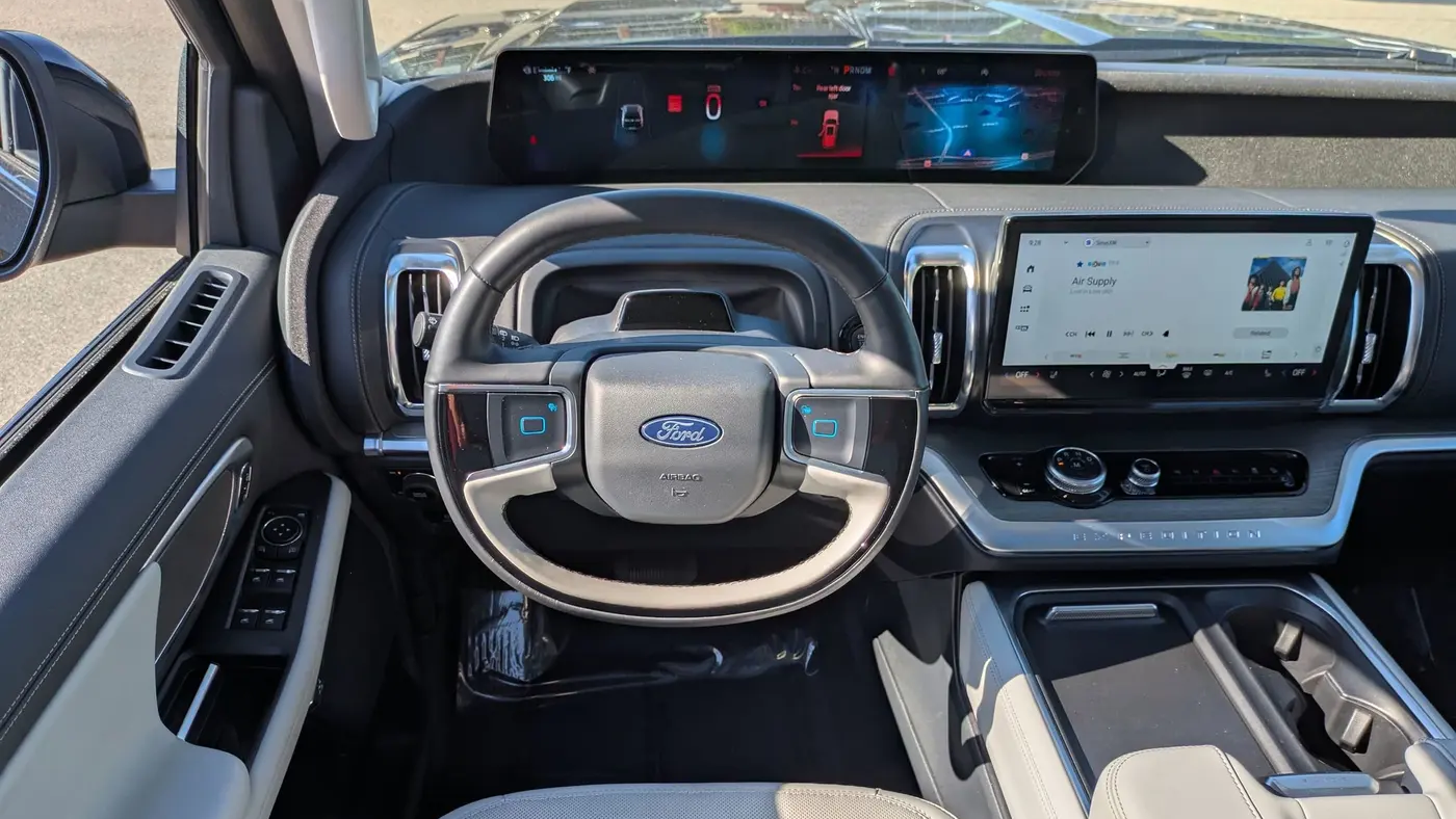 2025 Ford Expedition Platinum
