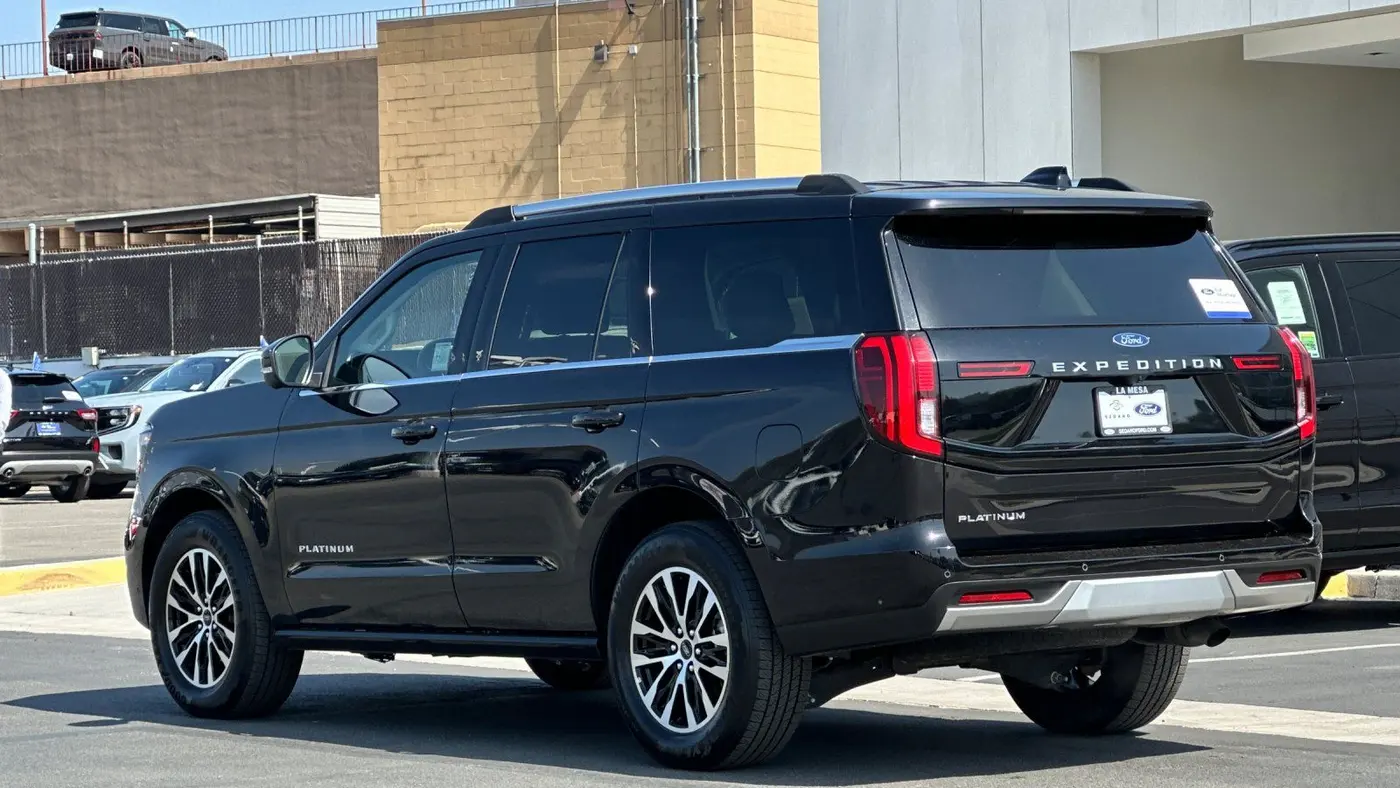2025 Ford Expedition Platinum