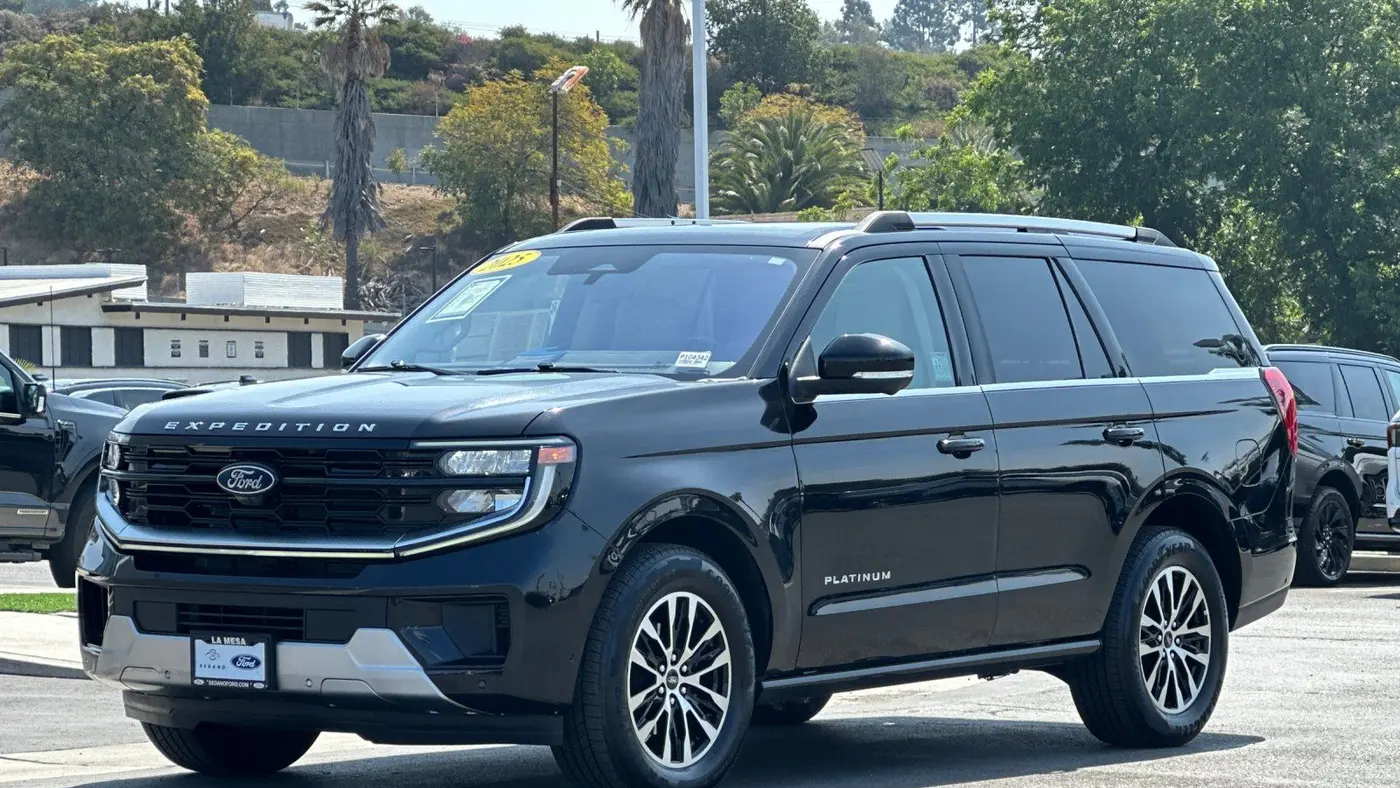 2025 Ford Expedition Platinum