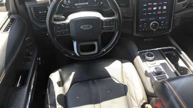 2023 Ford Expedition Platinum