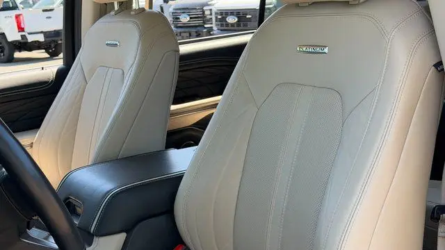 2023 Ford Expedition Platinum