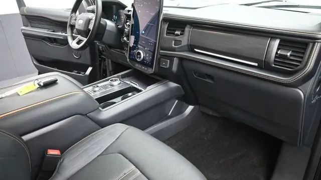2023 Ford Expedition Platinum