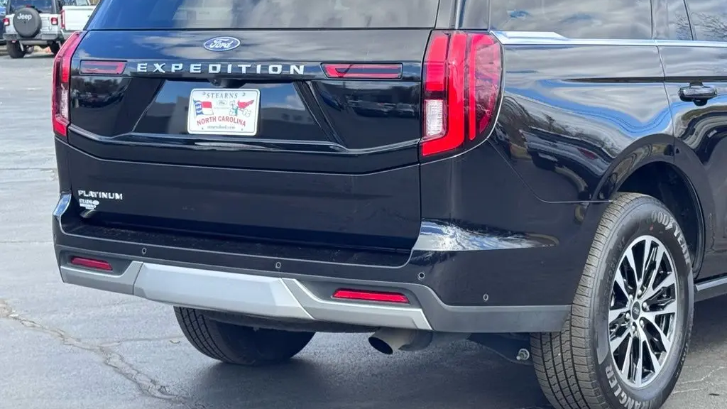 2025 Ford Expedition Platinum